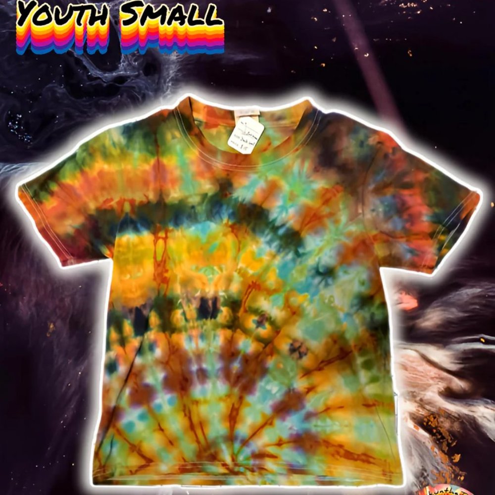 [Hand Dyed] Tie Dye Youth Shirt